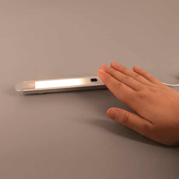 嵌入式手扫感应灯